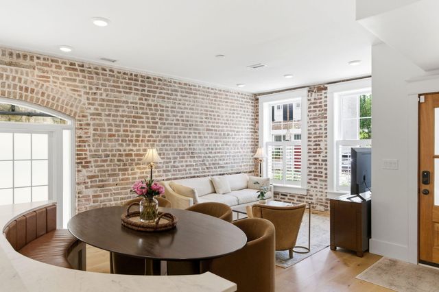 44 State Street A, Charleston, SC 29401