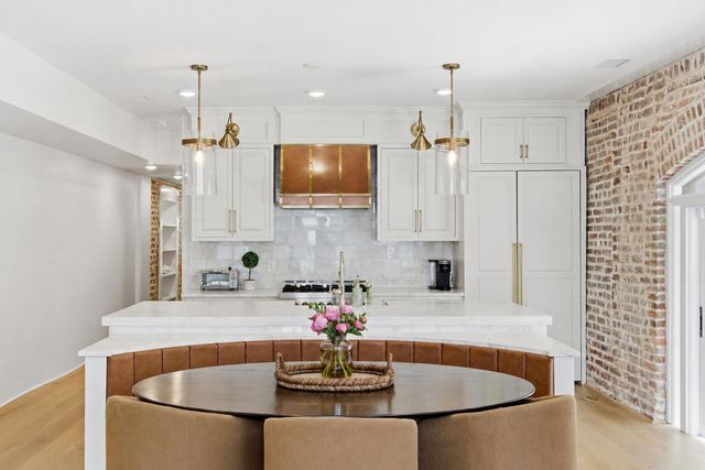 44 State Street A, Charleston, SC 29401