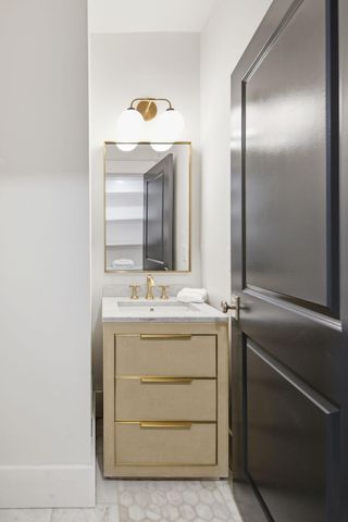 44 State Street A, Charleston, SC 29401