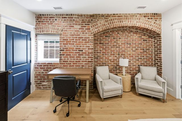 44 State Street A, Charleston, SC 29401