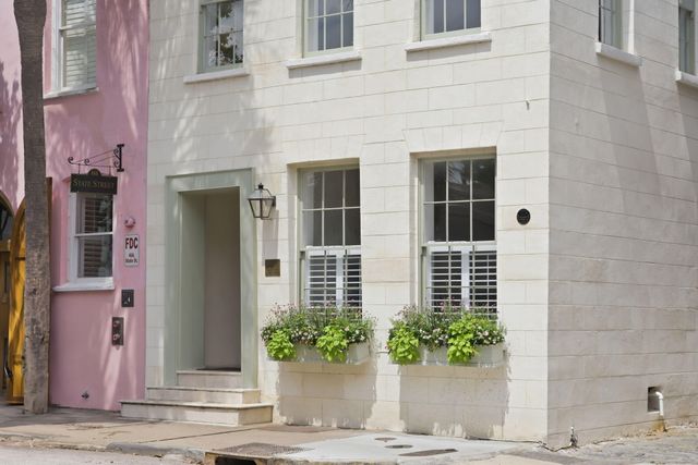 44 State Street A, Charleston, SC 29401