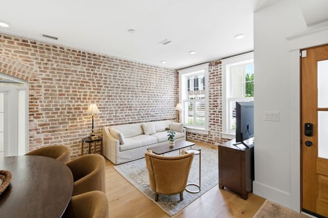 44 State Street A, Charleston, SC 29401