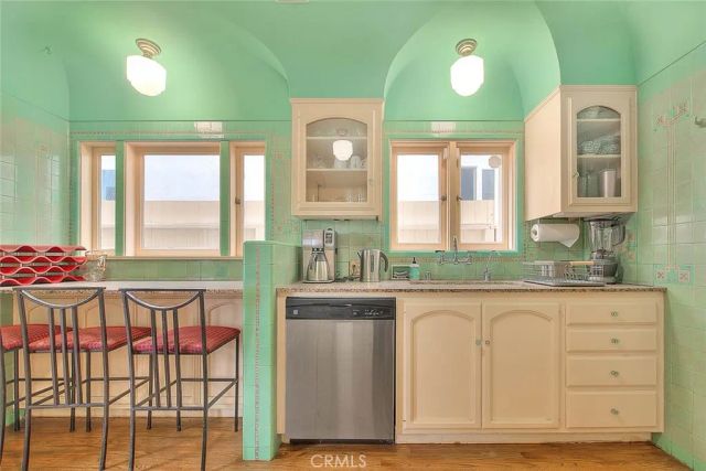 1602 The Strand, Hermosa Beach, CA 90254