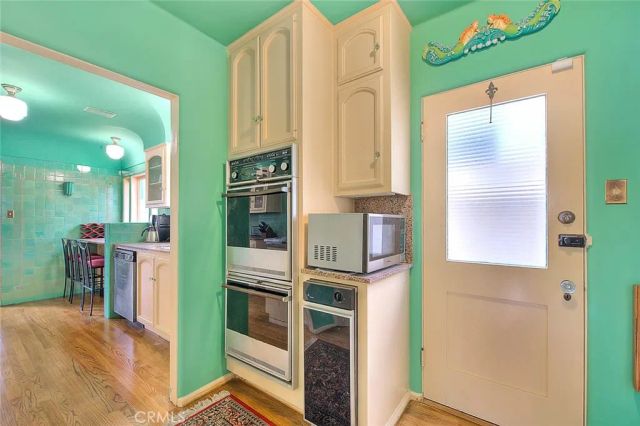 1602 The Strand, Hermosa Beach, CA 90254