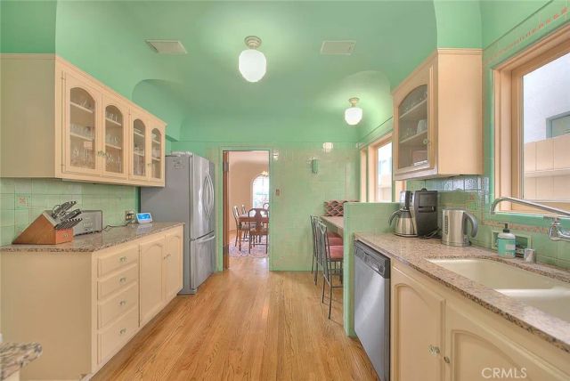 1602 The Strand, Hermosa Beach, CA 90254