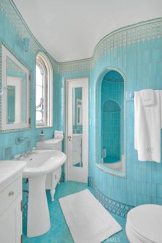 1602 The Strand, Hermosa Beach, CA 90254