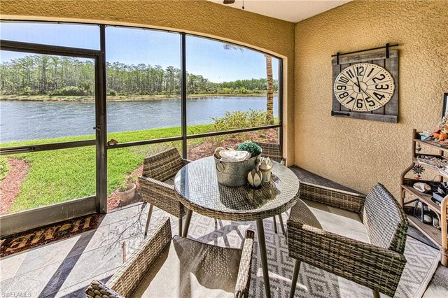 9572 Trevi CT 5015, Naples, FL 34113