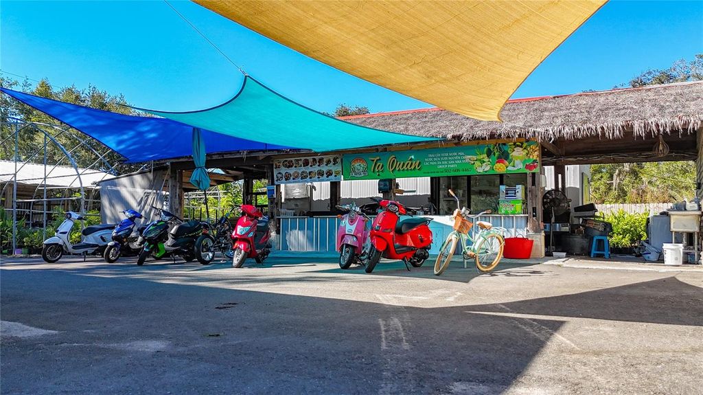 Image 13 of property listing at 21552 E STATE ROAD 64, Bradenton, FL 34212