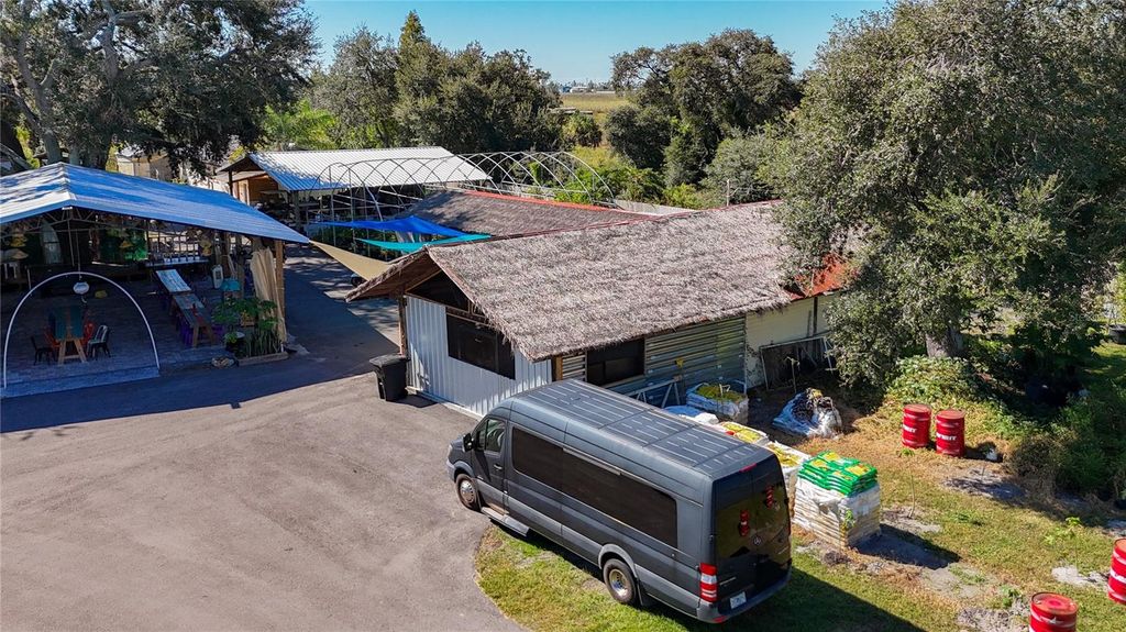 Image 14 of property listing at 21552 E STATE ROAD 64, Bradenton, FL 34212