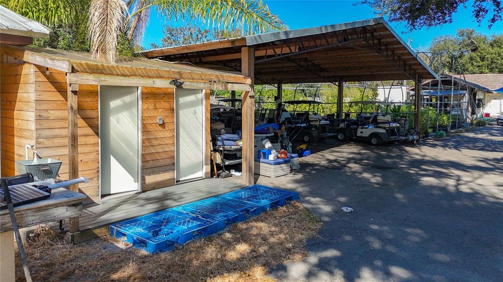 Image 22 of property listing at 21552 E STATE ROAD 64, Bradenton, FL 34212