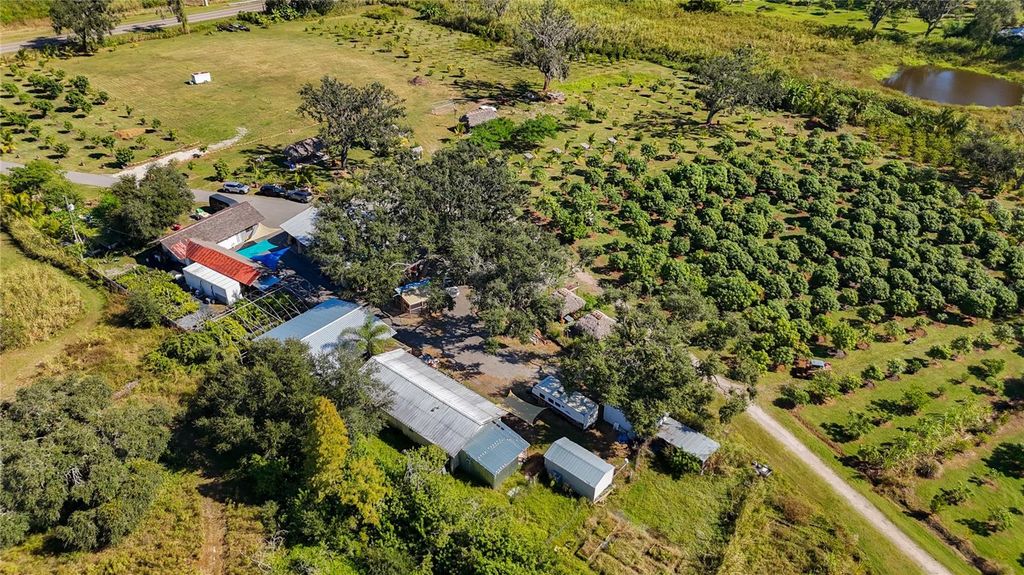 Image 30 of property listing at 21552 E STATE ROAD 64, Bradenton, FL 34212