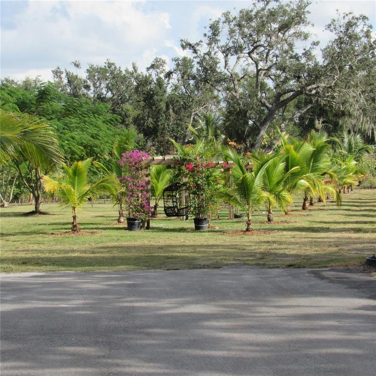 Image 32 of property listing at 21552 E STATE ROAD 64, Bradenton, FL 34212