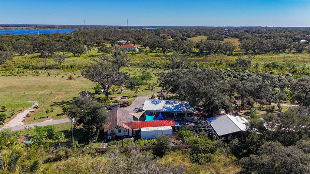 Image 33 of property listing at 21552 E STATE ROAD 64, Bradenton, FL 34212