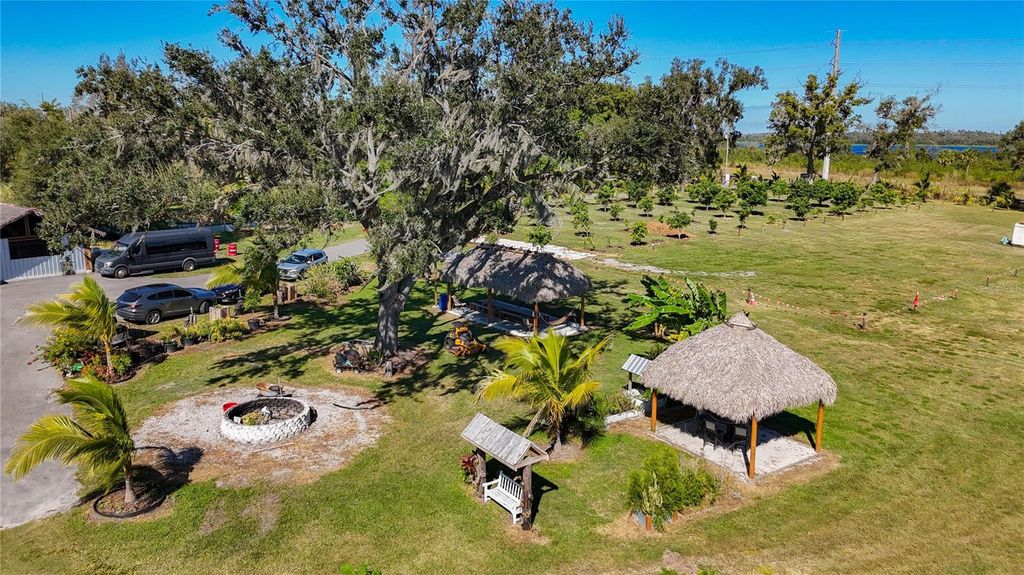 Image 36 of property listing at 21552 E STATE ROAD 64, Bradenton, FL 34212