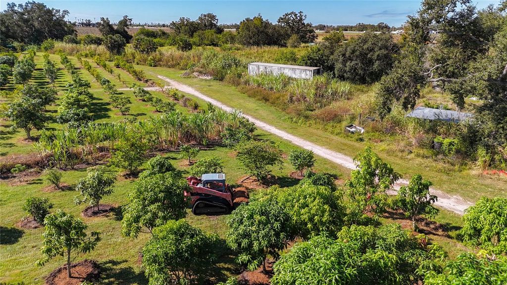 Image 39 of property listing at 21552 E STATE ROAD 64, Bradenton, FL 34212