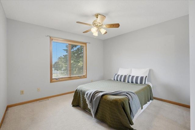8006 Cooper Avenue, Inver Grove Heights, MN 55076