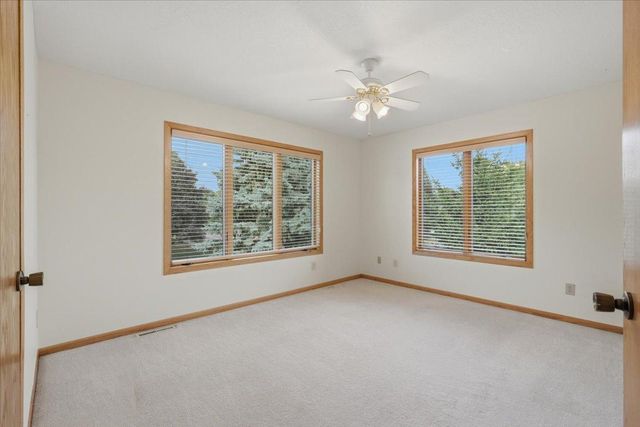 8006 Cooper Avenue, Inver Grove Heights, MN 55076