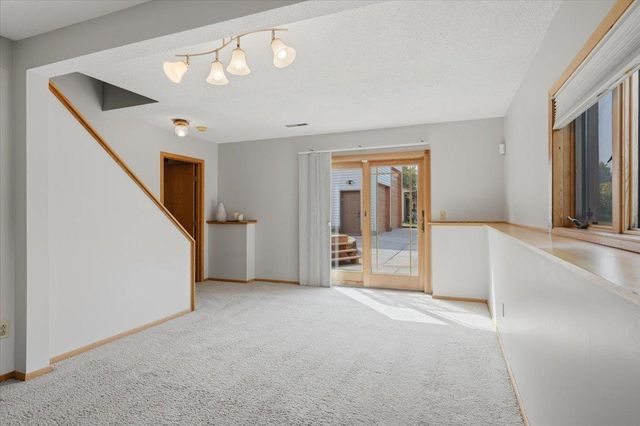 8006 Cooper Avenue, Inver Grove Heights, MN 55076