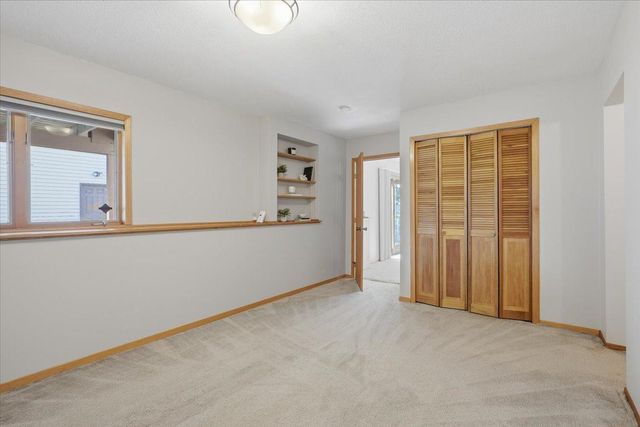 8006 Cooper Avenue, Inver Grove Heights, MN 55076