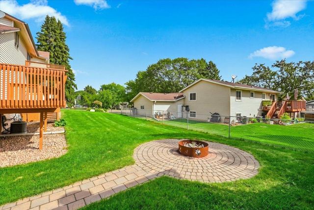 8006 Cooper Avenue, Inver Grove Heights, MN 55076