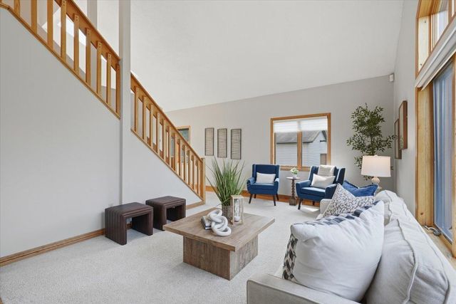 8006 Cooper Avenue, Inver Grove Heights, MN 55076