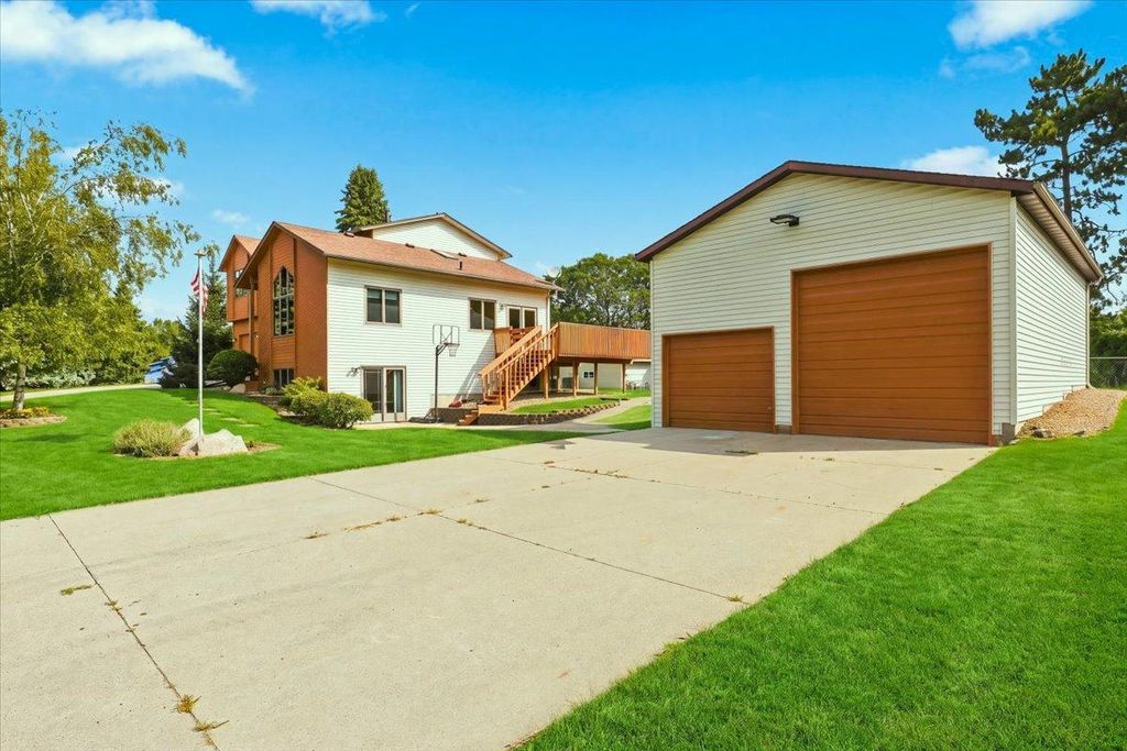 8006 Cooper Avenue, Inver Grove Heights, MN 55076 — photo 4