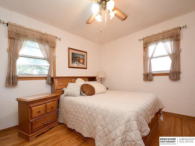 5511 S 104th Circle, Omaha, NE 68127