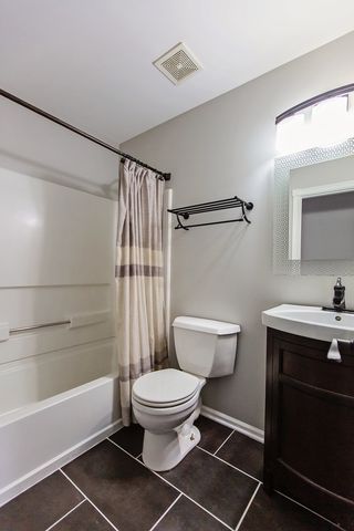 3321 Bromley Lane, Aurora, IL 60502