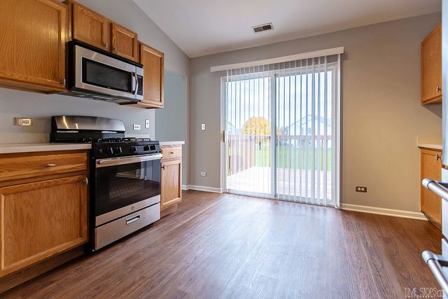 3321 Bromley Lane, Aurora, IL 60502