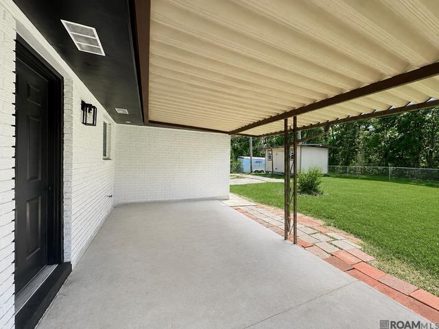 6214 Buckeye Dr, Baton Rouge, LA 70812