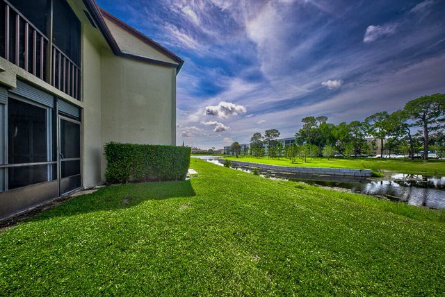 7650 Tahiti Lane 105, Lake Worth, FL 33467