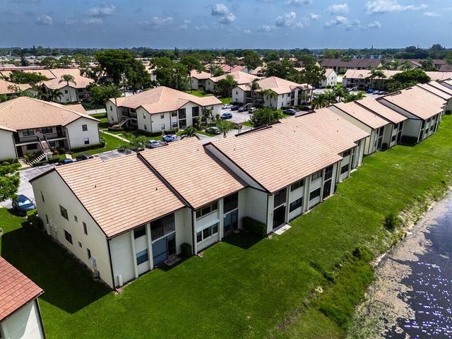 7650 Tahiti Lane 105, Lake Worth, FL 33467