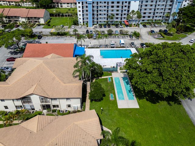 7650 Tahiti Lane 105, Lake Worth, FL 33467