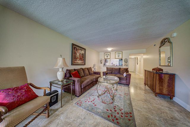 7650 Tahiti Lane 105, Lake Worth, FL 33467