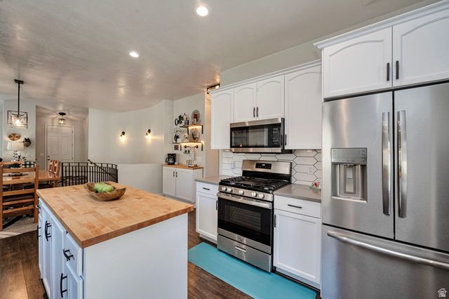 11578 S HARVEST RAIN AVE, South Jordan, UT 84009
