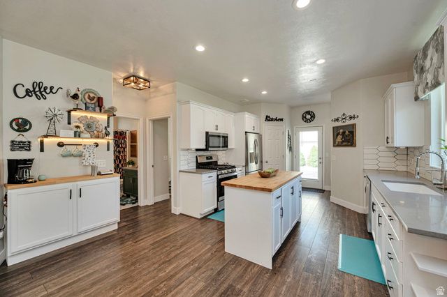 11578 S HARVEST RAIN AVE, South Jordan, UT 84009