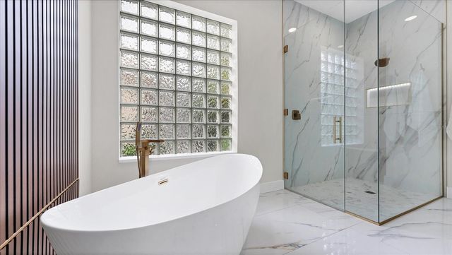 8330 ABINGDON COURT, University Park, FL 34201