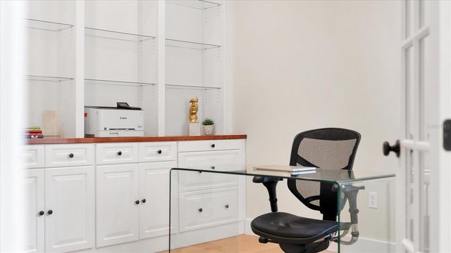 8330 ABINGDON COURT, University Park, FL 34201