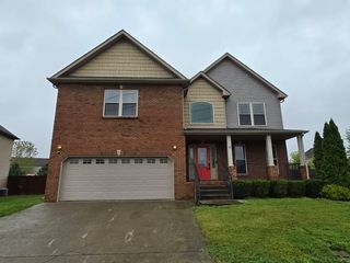 1761 Autumnwood Blvd, Clarksville, TN 37042