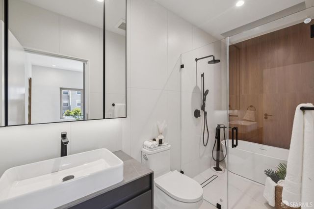 722 17th Avenue, San Francisco, CA 94121