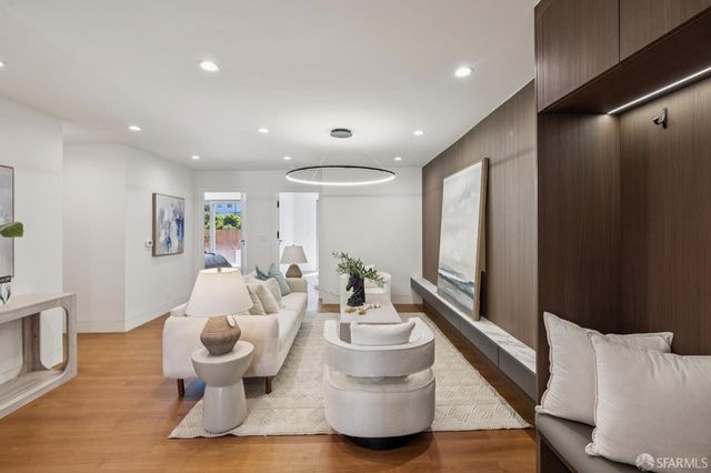722 17th Avenue, San Francisco, CA 94121