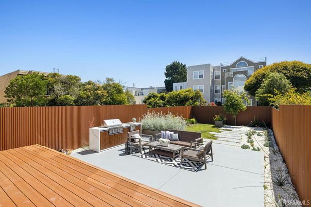 722 17th Avenue, San Francisco, CA 94121