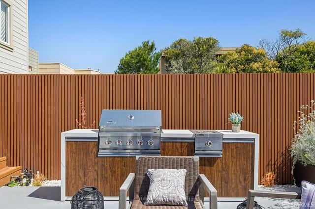 722 17th Avenue, San Francisco, CA 94121