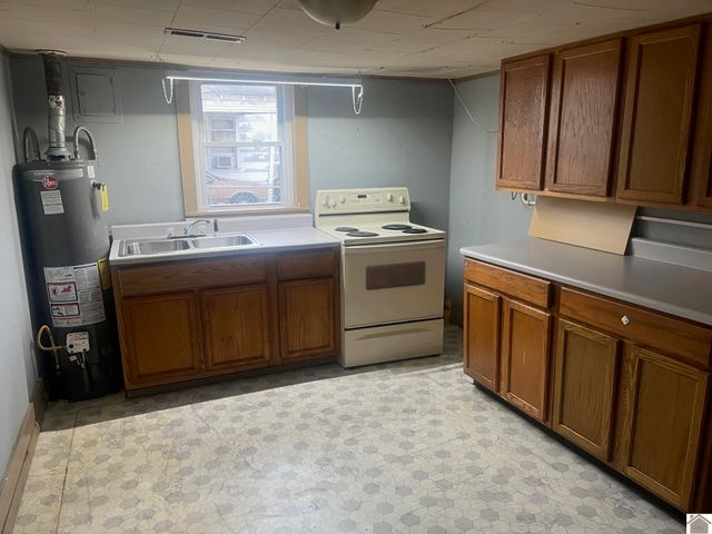 2032 Center St., Paducah, KY 42003