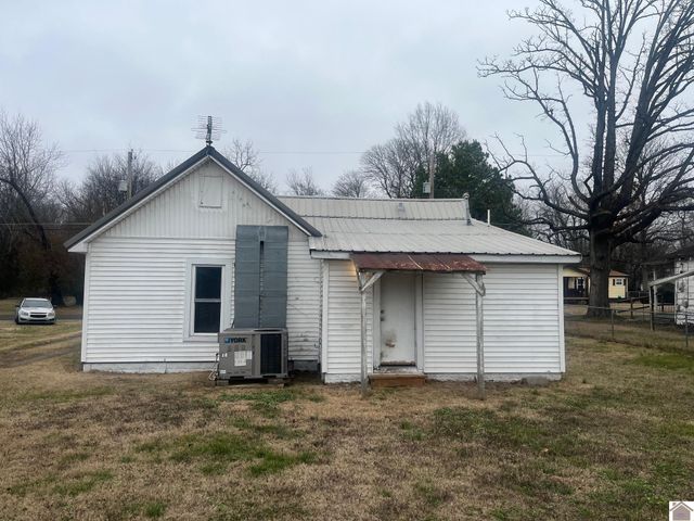 2032 Center St., Paducah, KY 42003