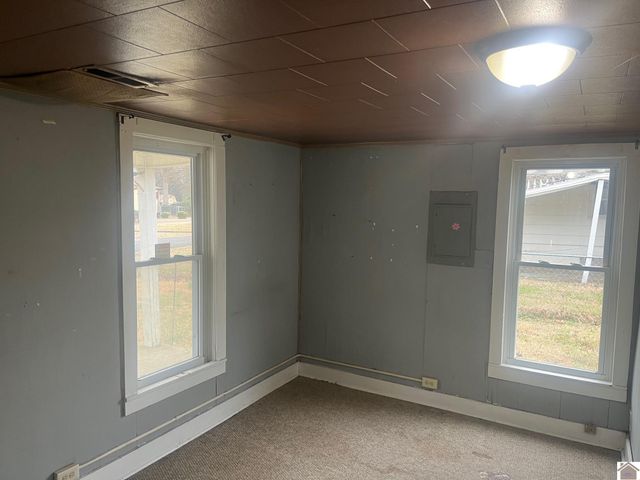 2032 Center St., Paducah, KY 42003