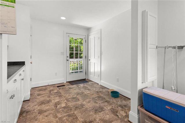 5523 White Hall RD, Gloucester, VA 23061