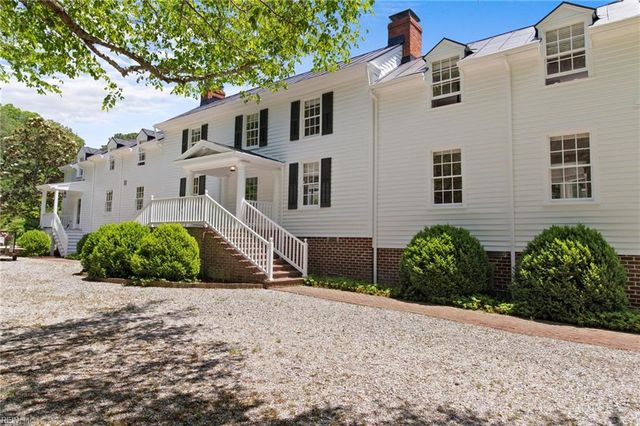 5523 White Hall RD, Gloucester, VA 23061