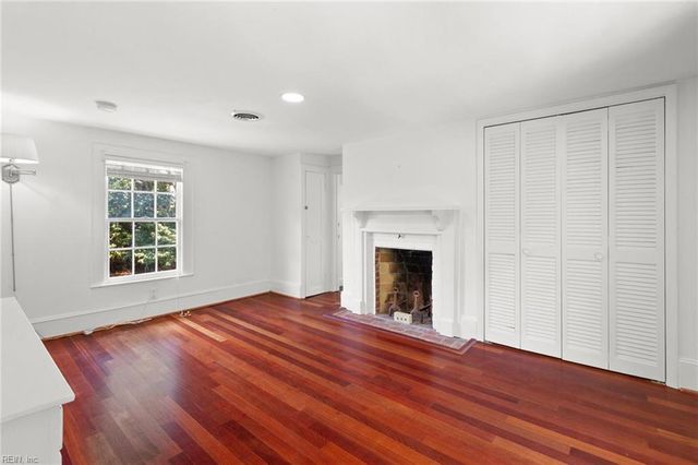 5523 White Hall RD, Gloucester, VA 23061