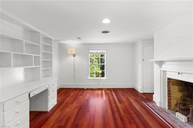 5523 White Hall RD, Gloucester, VA 23061